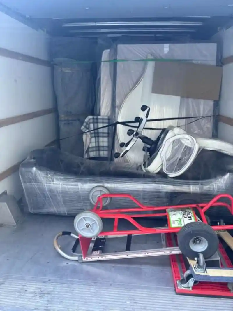 Apartment Moving Services in Chicago, IL
