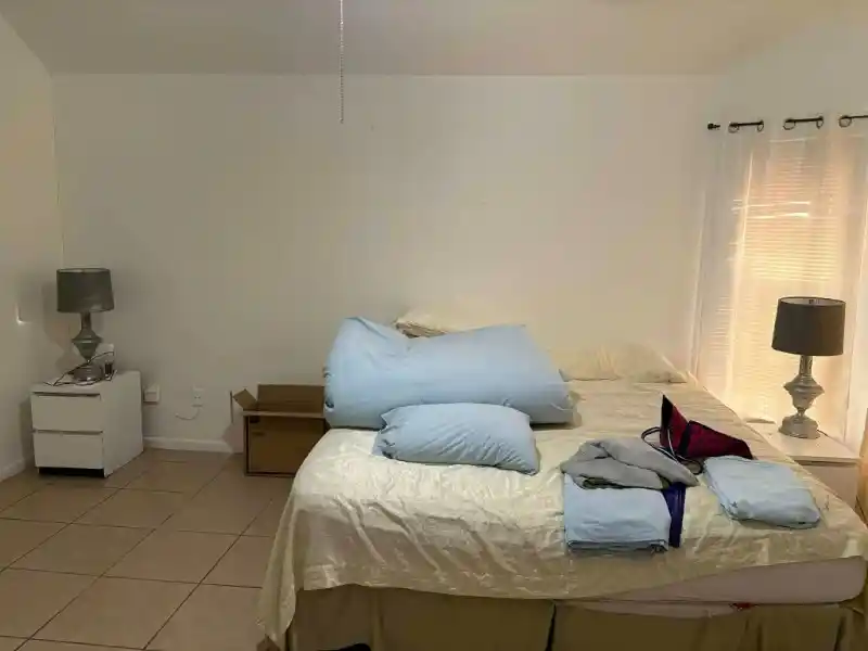 Apartment-and-Condo-Mattress-Removal-in-Chicago