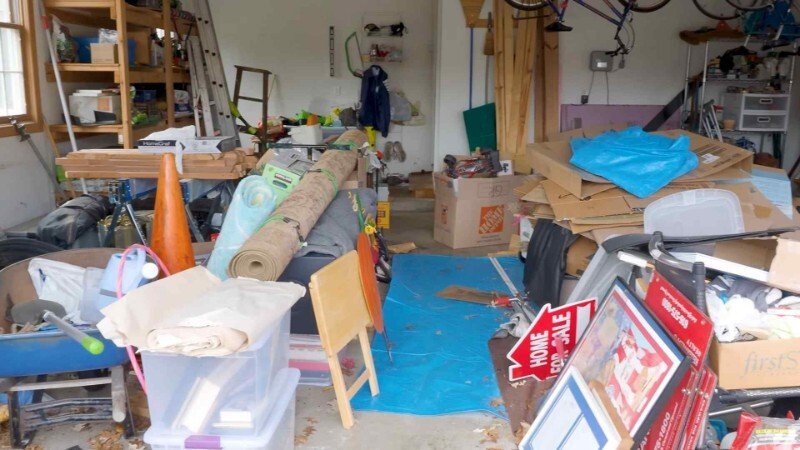 Garage moving in Chicago, Illinois, United States of America