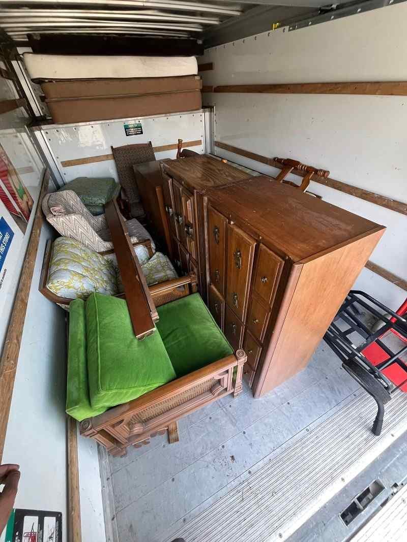 Same-day loading and unloading help in Chicago IL